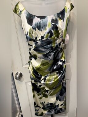 New Dressbarn Green and Black Floral Sleeveless Satin Midi Dress